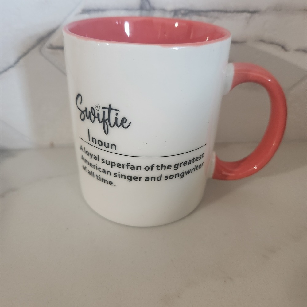 New Swiftie Mug‎ Definition Loyal Superfan American Singer Songwriter Coffee Cup